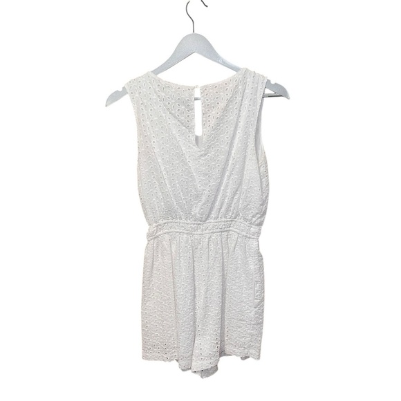 Lush White Eyelet Romper – Size Medium - Picture 2 of 3